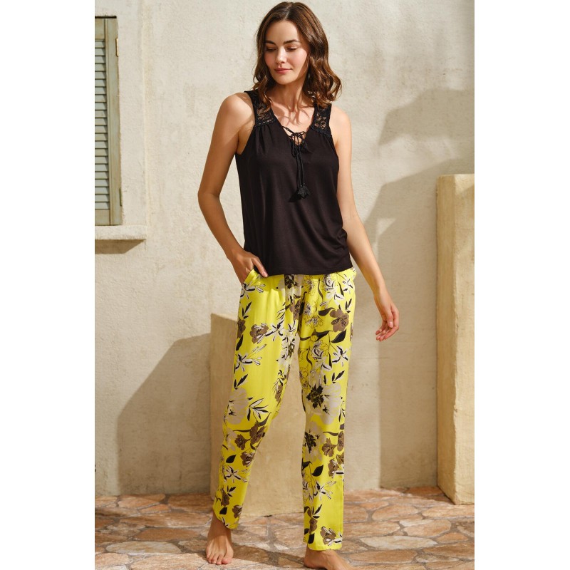 Aria's Closet Sıfır Kol V Yaka Viskon Çiçek Desenli Yazlık Uzun Uzun Paçalı Dantel Detaylı Pijama Takımı